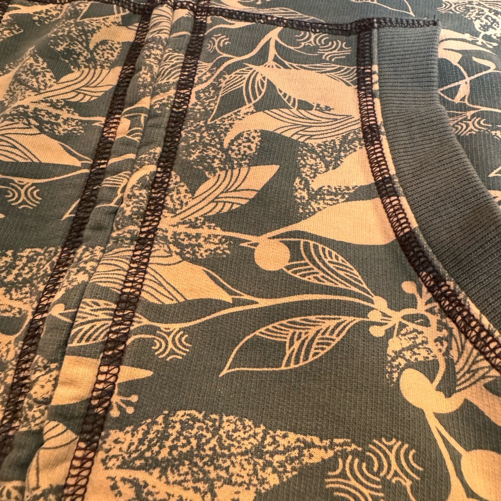 Natural Reflections Patterned Zip-Up Jacket - Picture 2 of 9